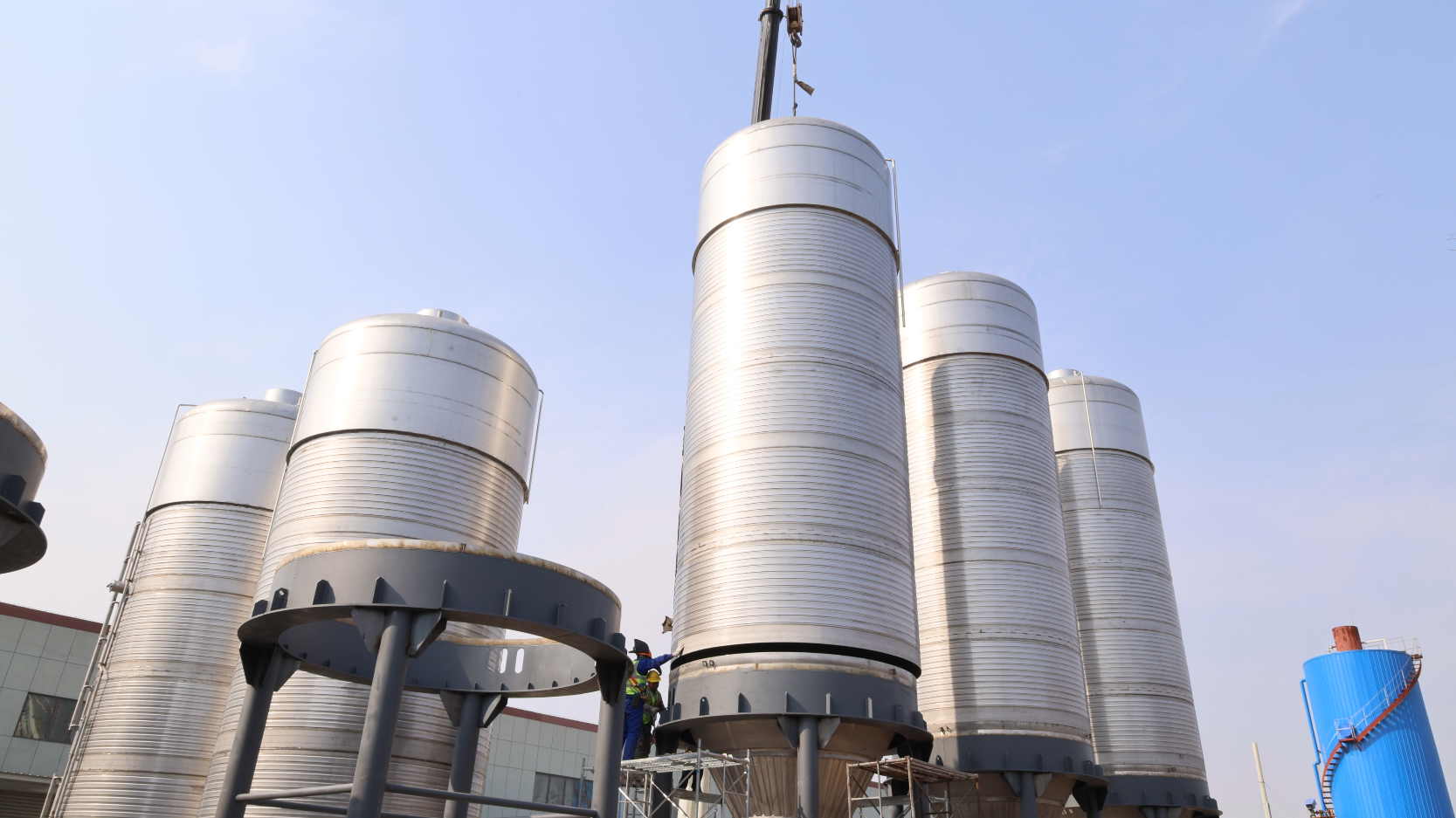 300噸級超大型啤酒發酵罐投產，打破國外